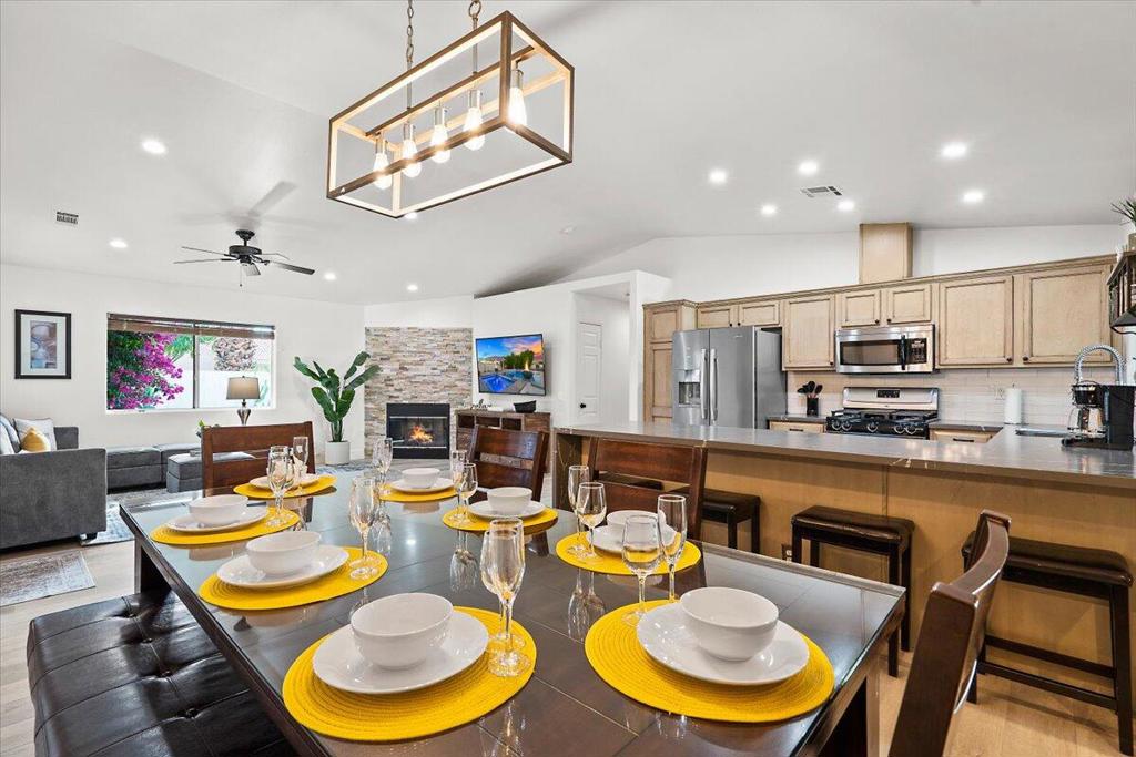 81135 Avenga Court