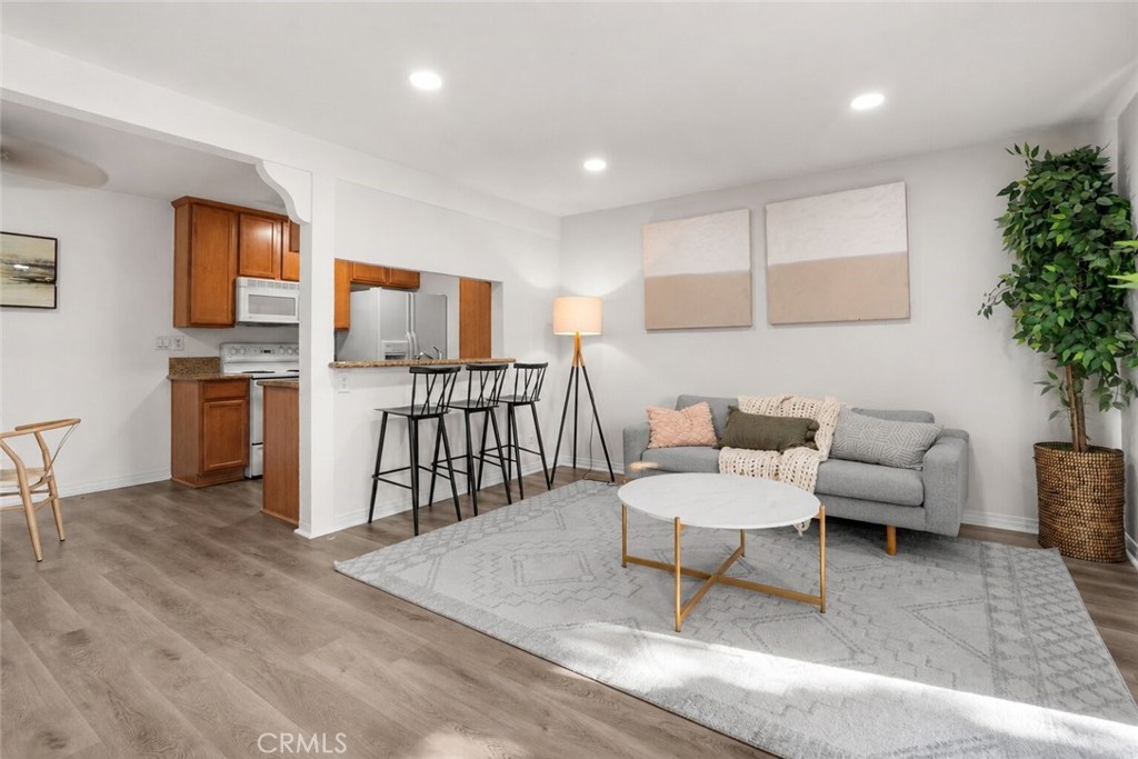 1133 Sepulveda O-101