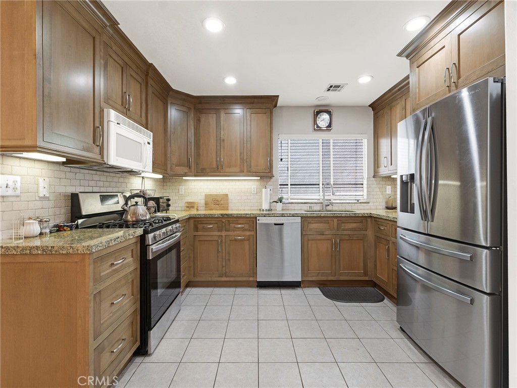 Case Flores (460) - Residential