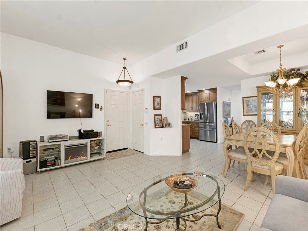 Case Flores (460) - Residential