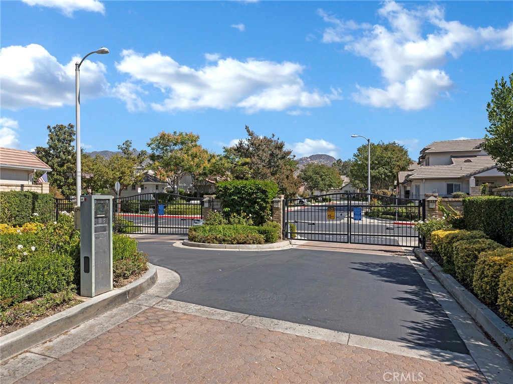 Case Flores (460) - Residential