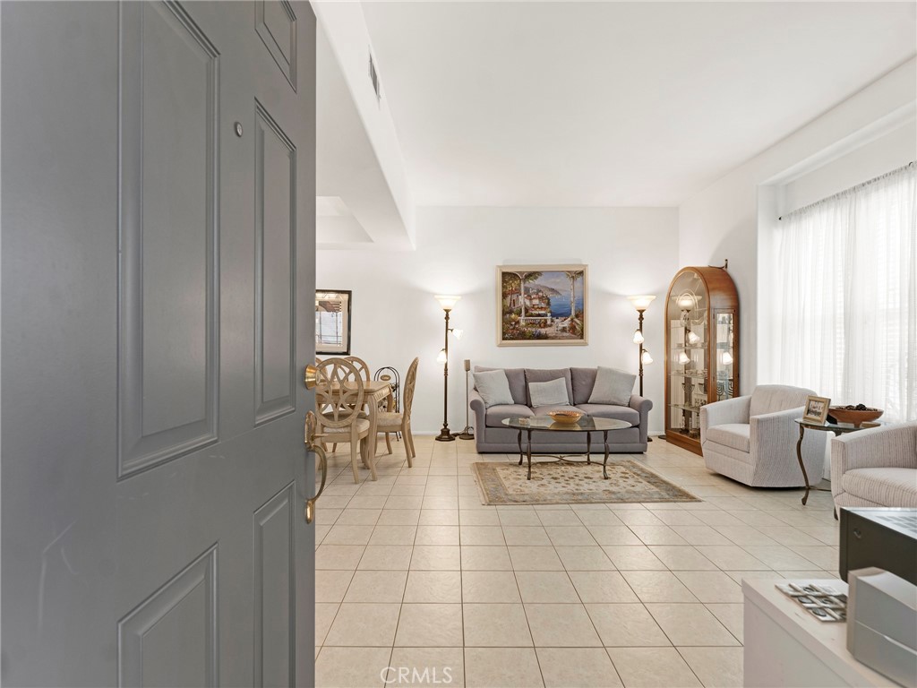 Case Flores (460) - Residential