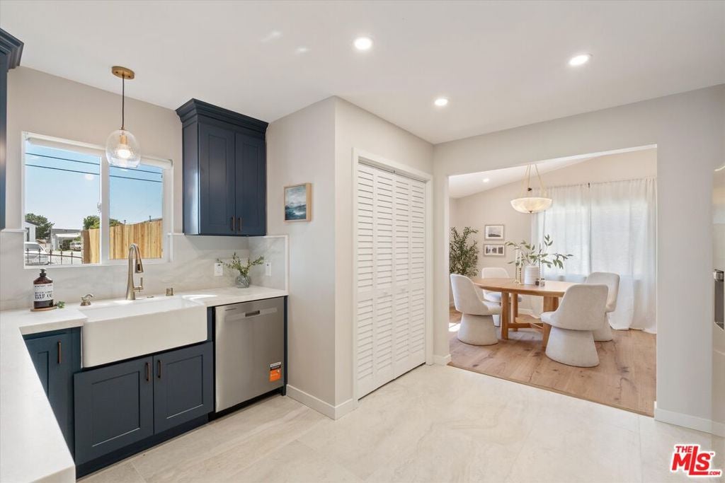 21337 Archibald Avenue, Carson CA 90745