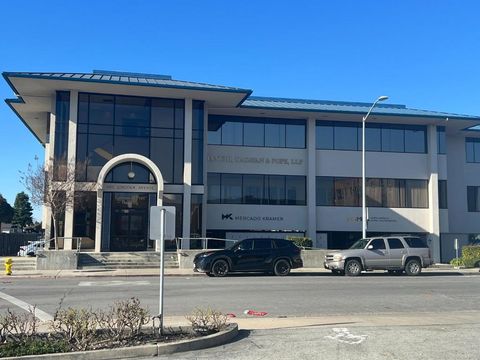 Photo of 450 Lincoln Avenue, Salinas, CA 93901 (MLS # ML82044114)