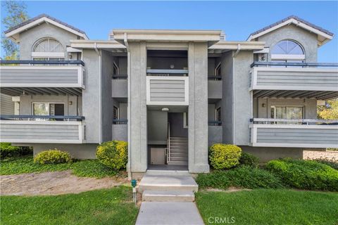 Photo of 26966 Flo Lane #318, Canyon Country, CA 91351 (MLS # SR25123396) Photo of 26966 Flo Lane #318, Canyon Country, CA 91351 (MLS # SR25123396)