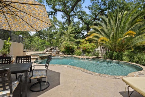 Tiny photo for 236 Ferndale Way, Redwood City, CA 94062 (MLS # ML82063362)