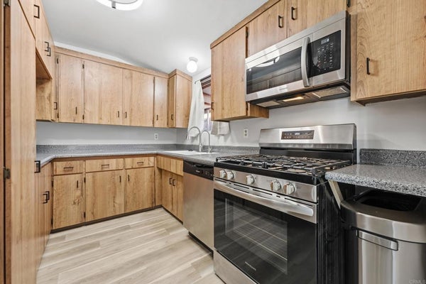 9320 EARL ST UNIT 33, LA MESA, CA 91942 - Image 5ba5a42e00c76b6e6942b5aee6fb2552/2297602028