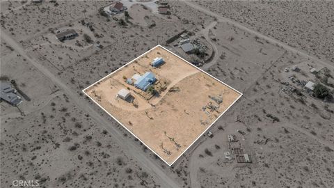 Photo of 324 Anita Road, Landers, CA 92285 (MLS # PW25262548)