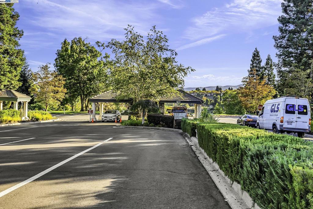 CANYON LAKES CC - Residential