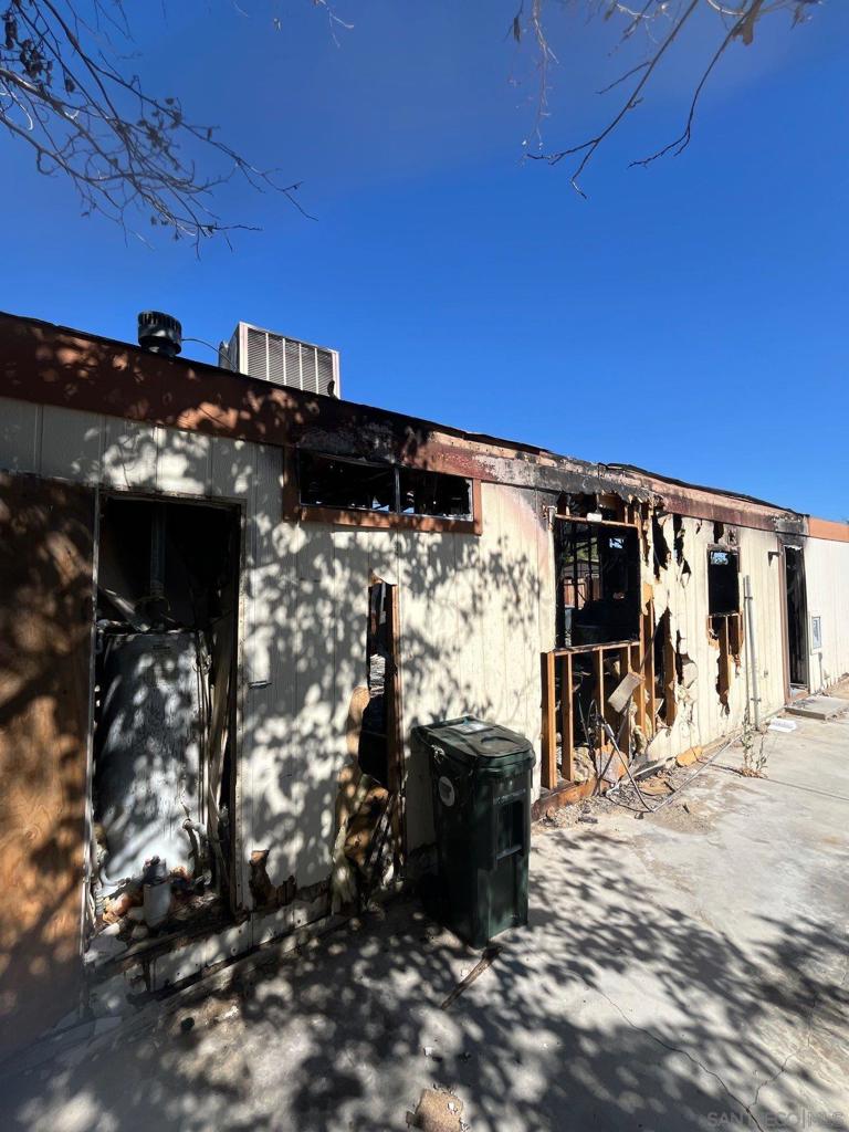 24953 Camino Del Sol