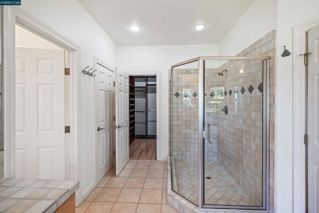 ALAMOWEIDE - Residential Lease