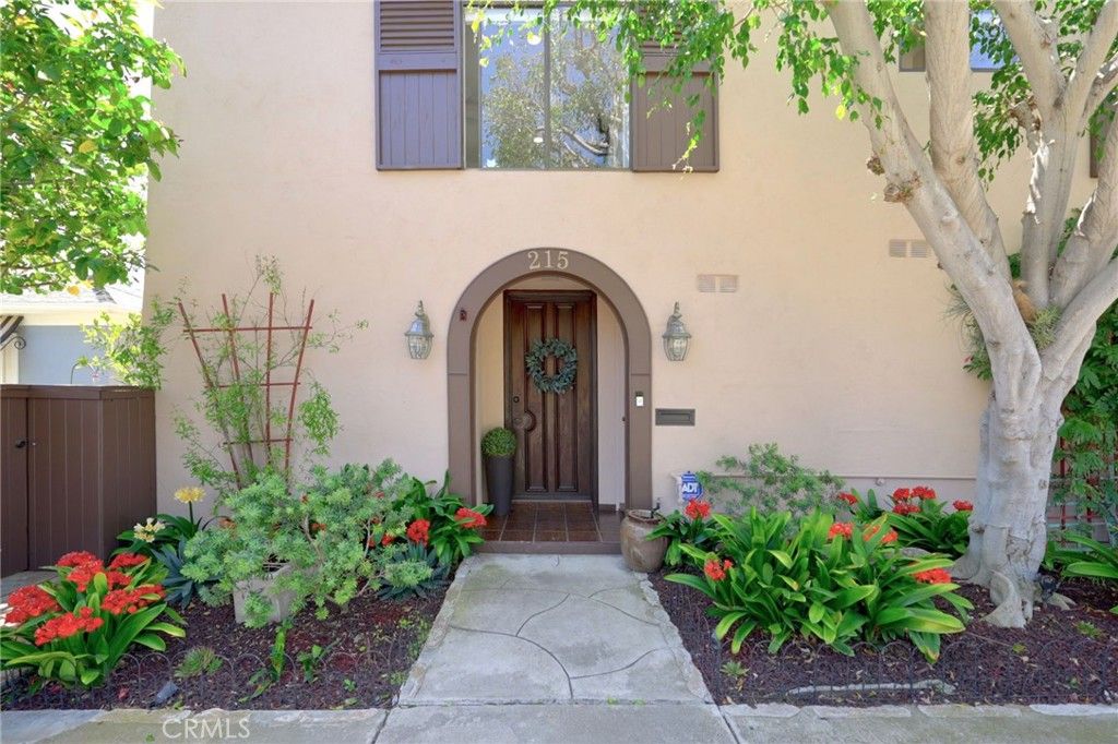 Photo of 215 Monterey Drive, Laguna Beach, CA 92651 (MLS # OC25222801)