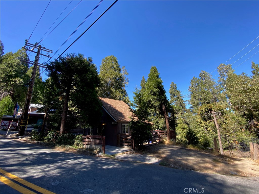 23370 23370 Seeley Way