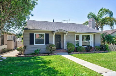 Photo of 735 Los Altos Avenue, Long Beach, CA 90804 (MLS # RS26133334)