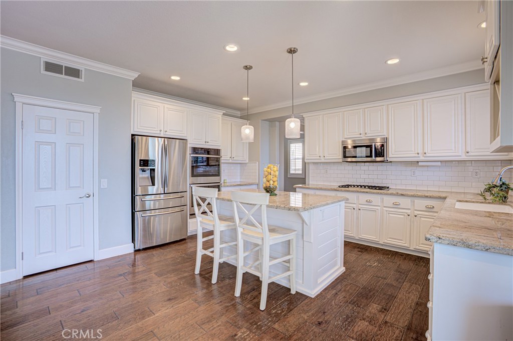 35682 Peppermint Place