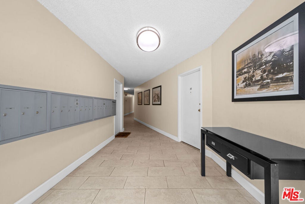 Photo of 826 2nd Street #101, Santa Monica, CA 90403 (MLS # 26917201)
