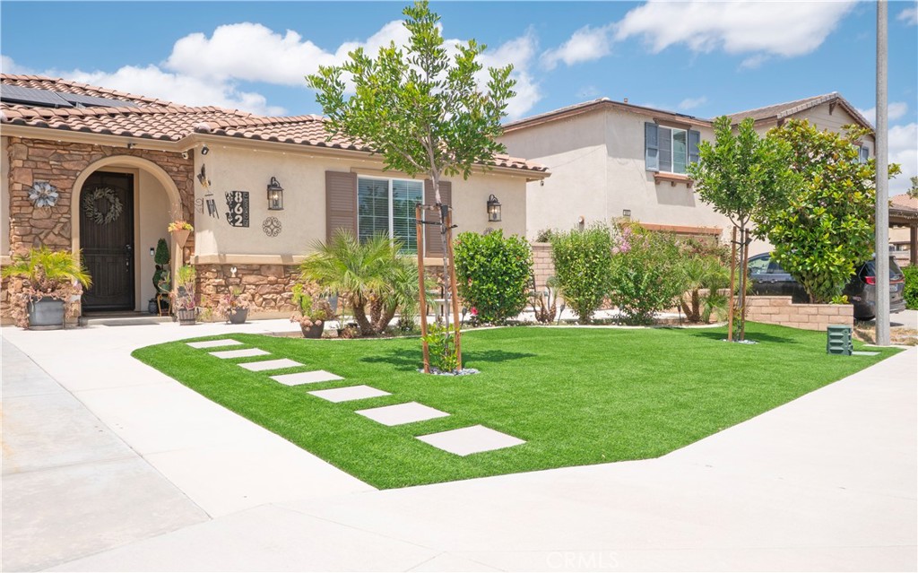 862 Corisante Court
