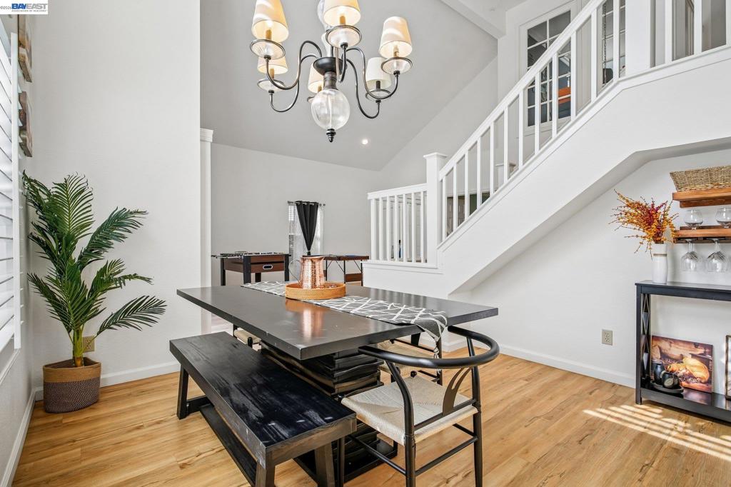 Properties 3 752 Longfellow St