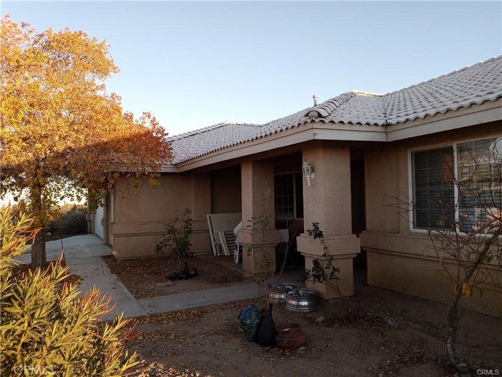 Photo 1 of 10 — 5255 Amador, Phelan, CA 92371