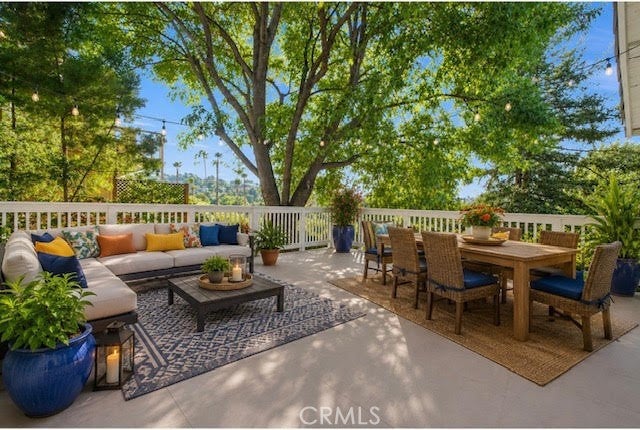 Photo of 5352 Elvira RD, Woodland Hills, CA 91364 (MLS # WS26111015)