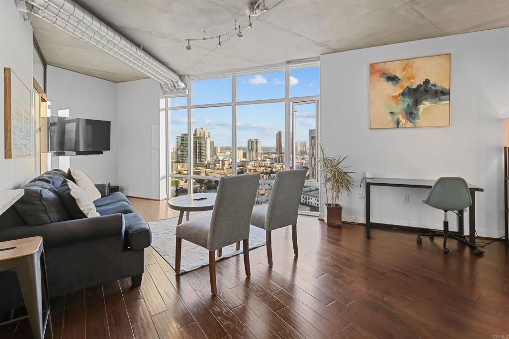 1080 Park Boulevard 1502