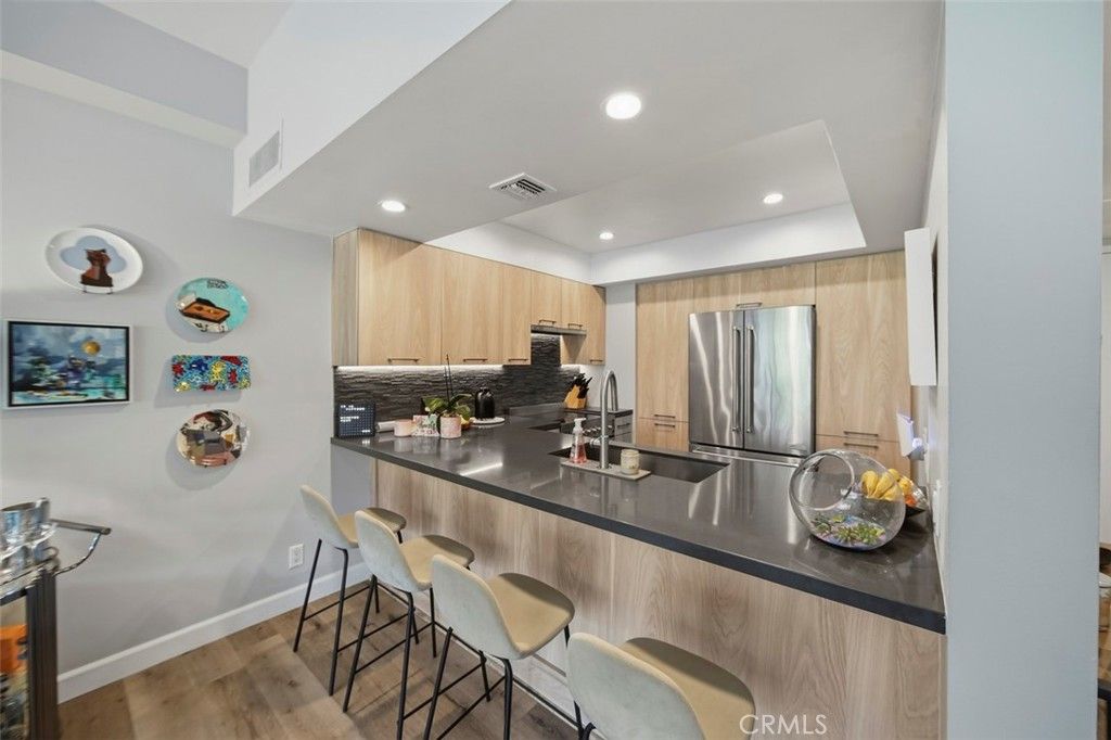 Photo of 7135 Hollywood Boulevard #405, Los Angeles, CA 90046 (MLS # SR26016754)