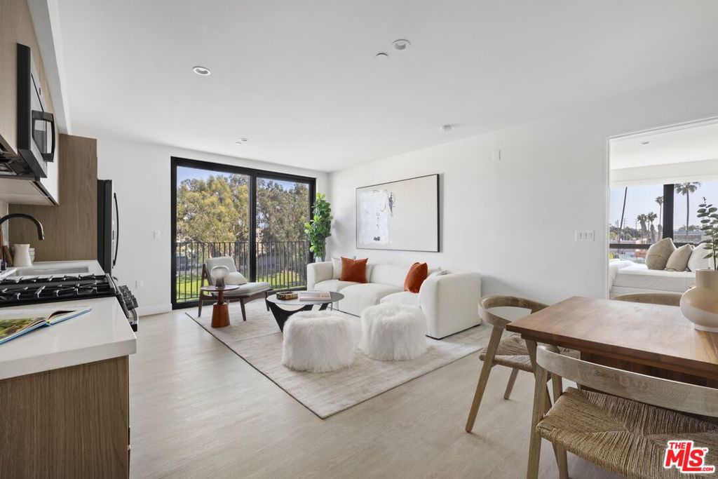 4506 Dockweiler Street 302, Los Angeles CA 90019