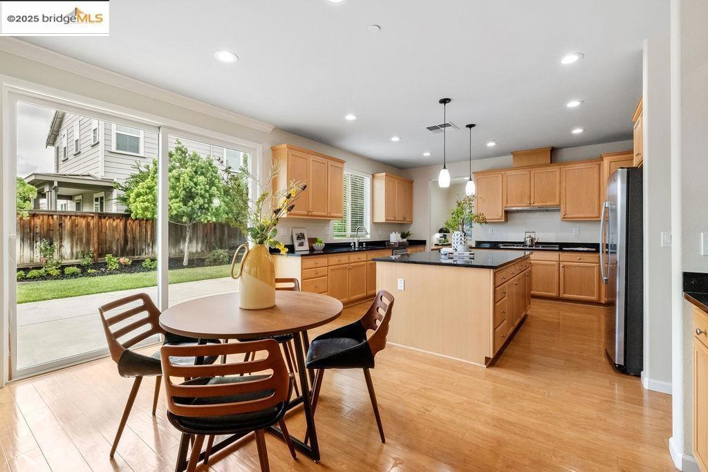 BRENTWOOD - Residential