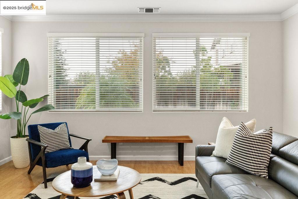 BRENTWOOD - Residential