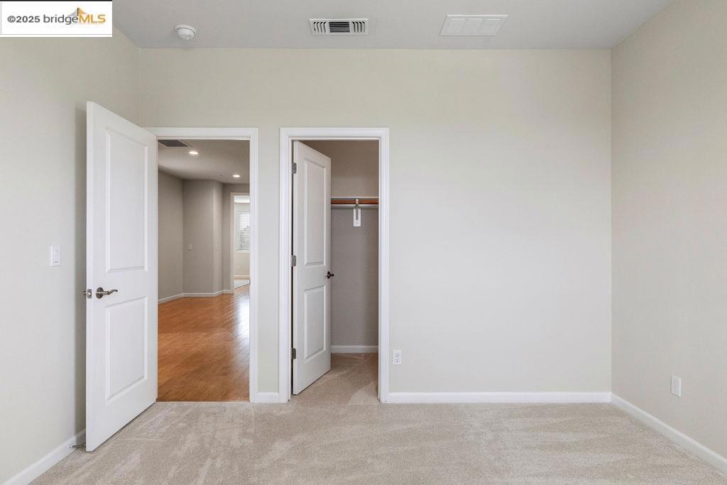 BRENTWOOD - Residential