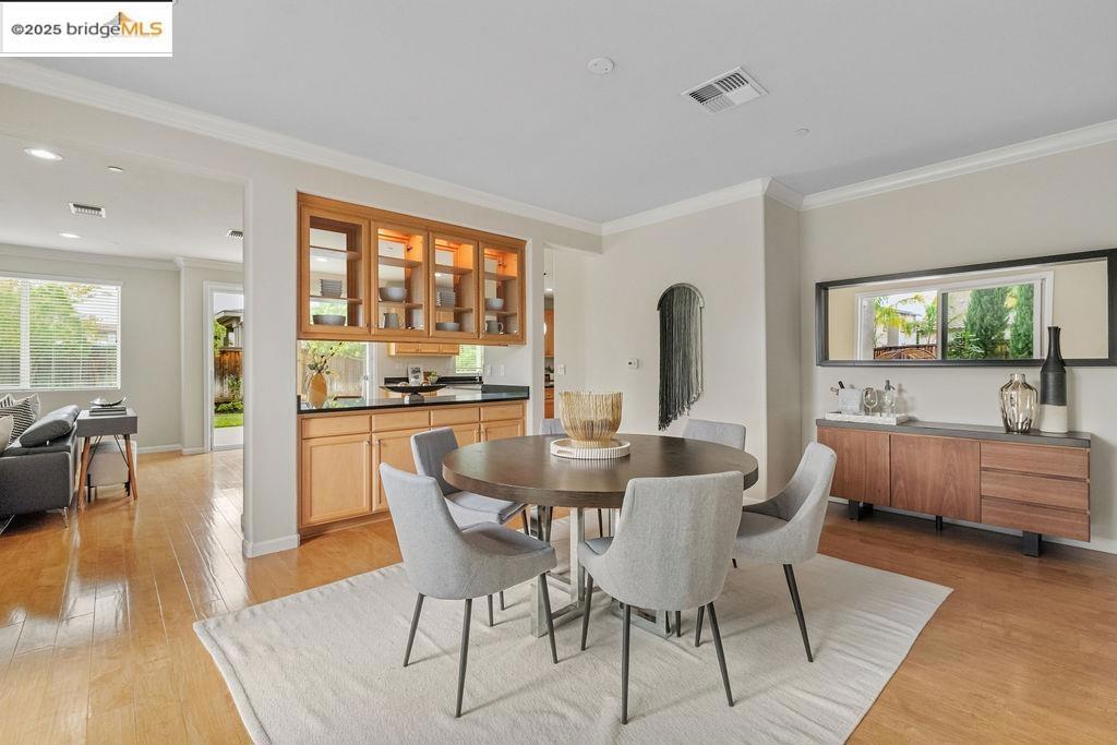 BRENTWOOD - Residential