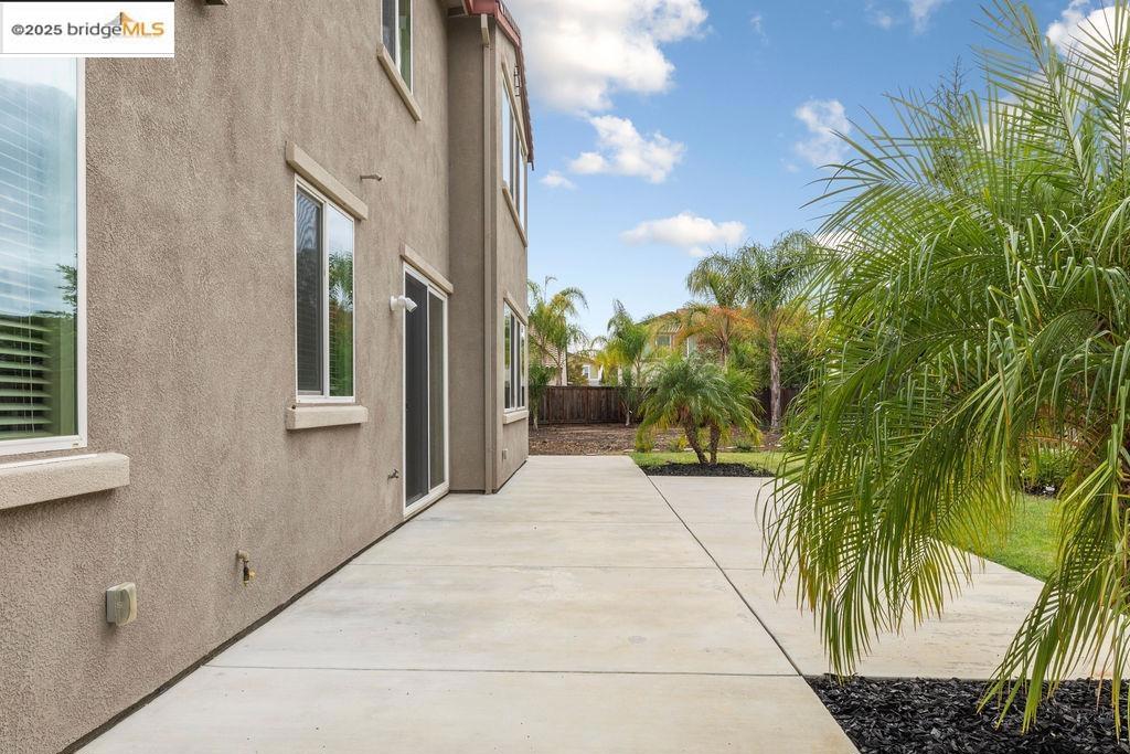BRENTWOOD - Residential