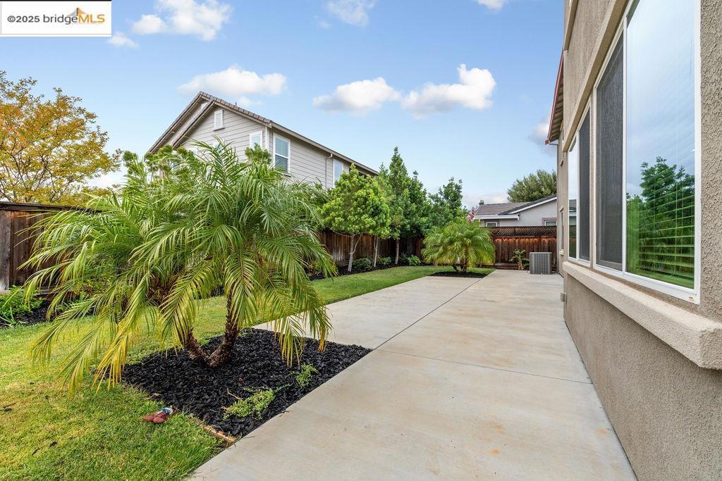BRENTWOOD - Residential