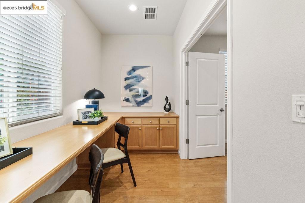 BRENTWOOD - Residential