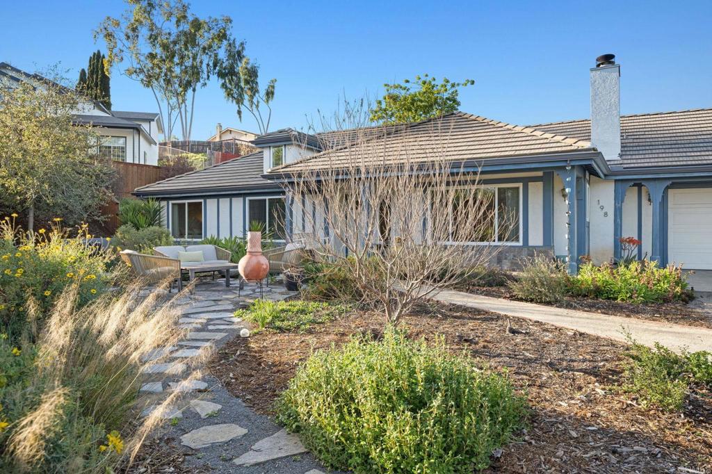 198 Evvia Court