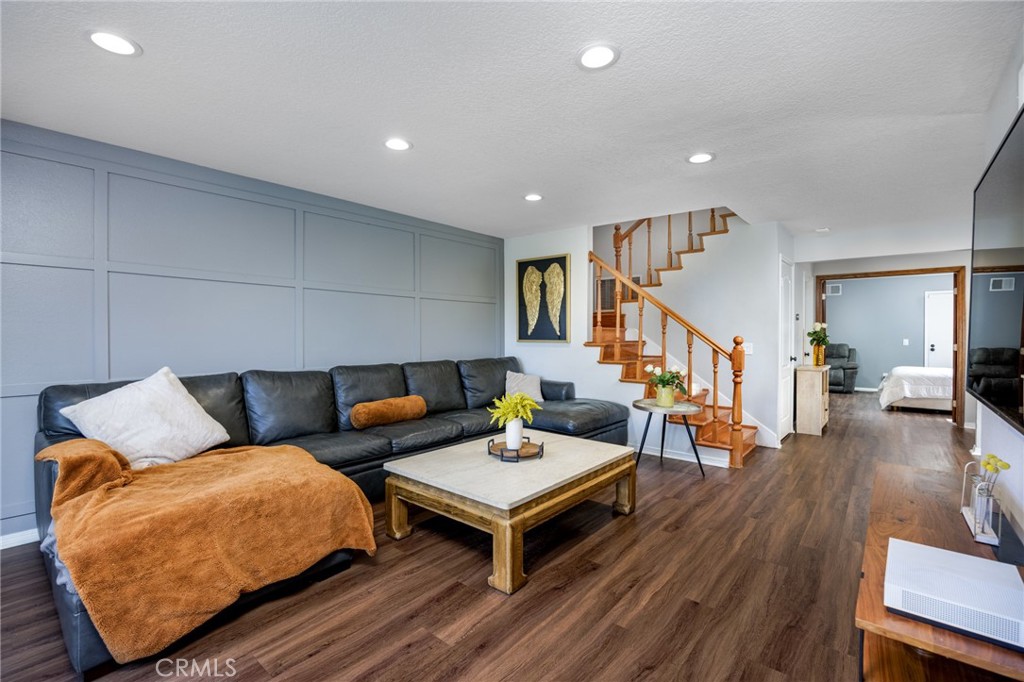 Oakview Gardens (A) (853) - Residential