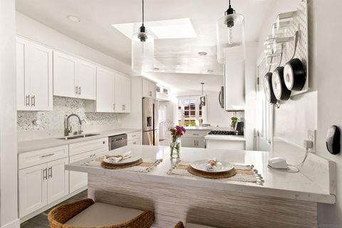 1412 Frankfort St San Diego CA 92110