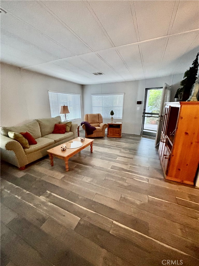 El Nido Mobile Estates (ENM) - Manufactured In Park