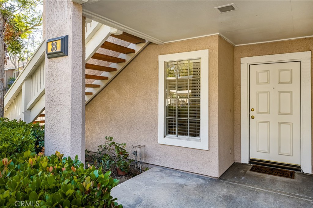 38 Woodleaf