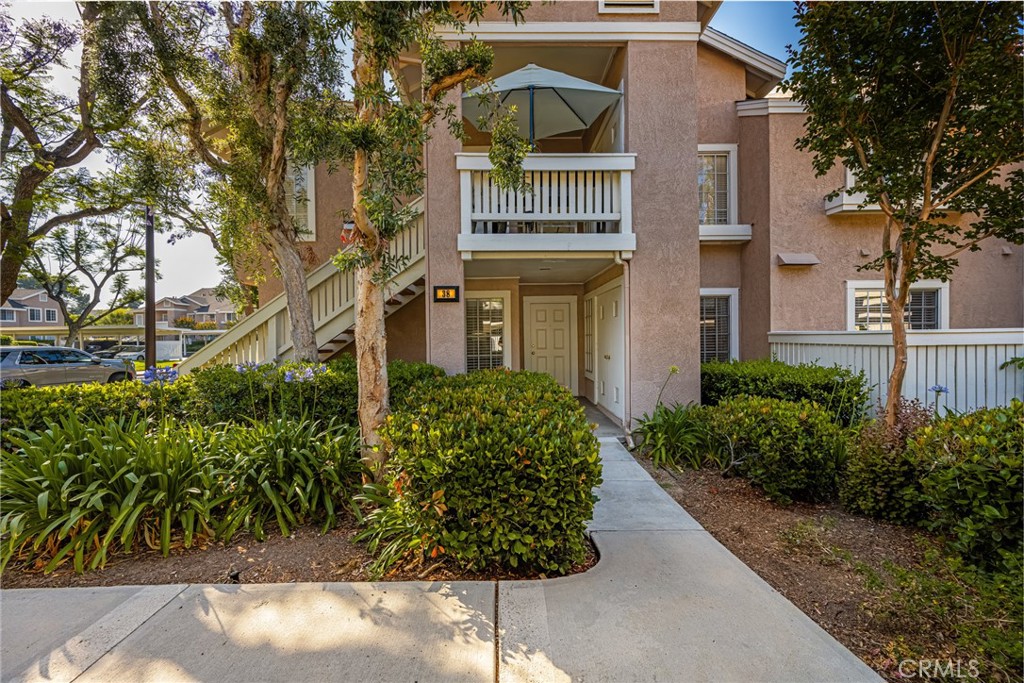 38 Woodleaf