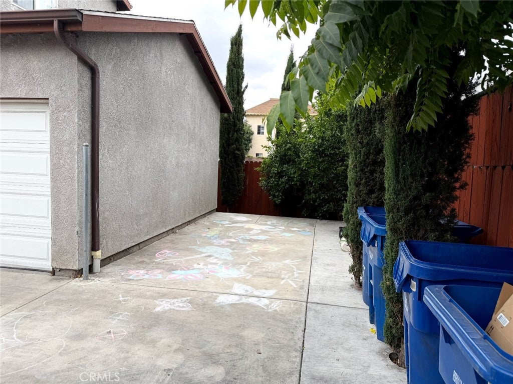 145 E 36th