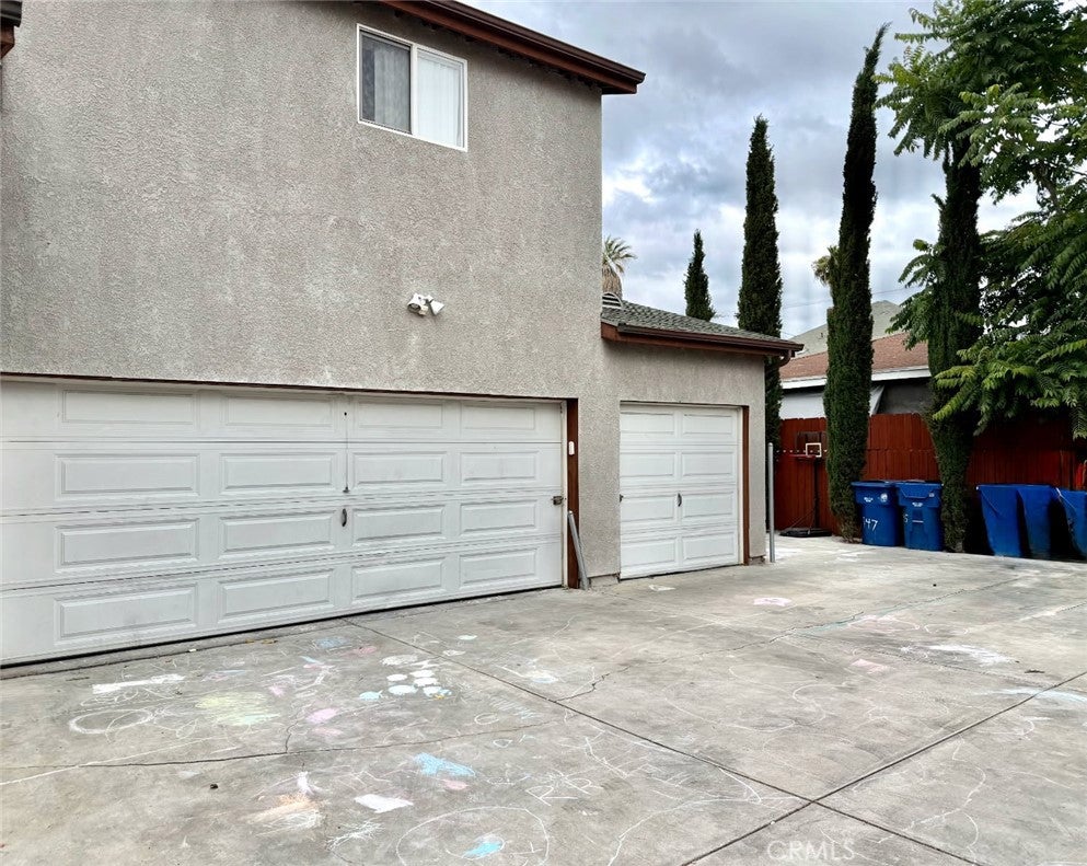 145 E 36th