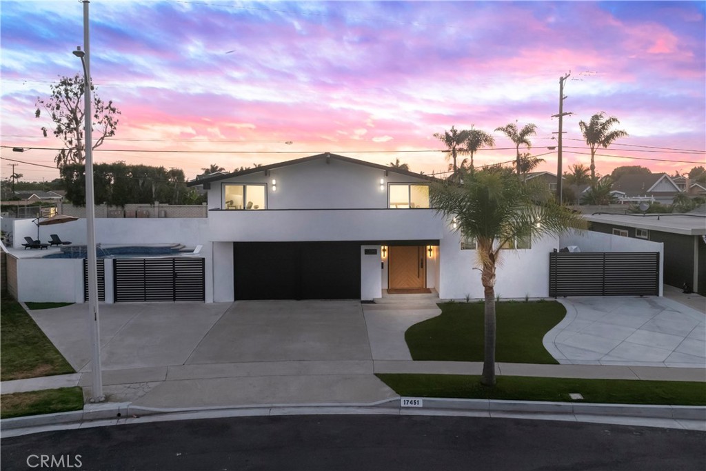 17451 Avalon