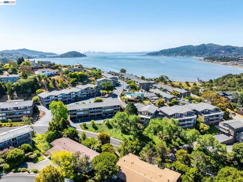 Photo of 10 Andrew Dr DR, Tiburon, CA 94920 (MLS # 41148654)