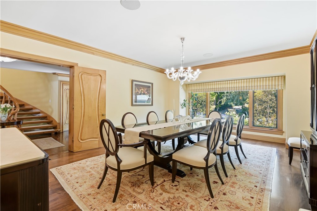 15946 Woodvale
