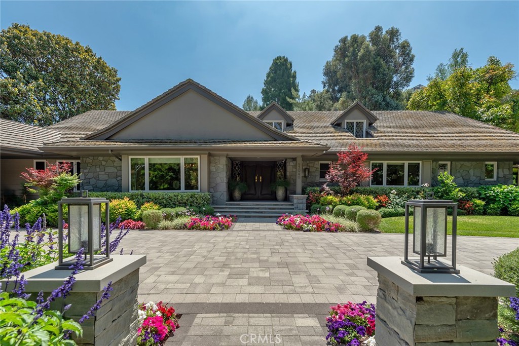 15946 Woodvale