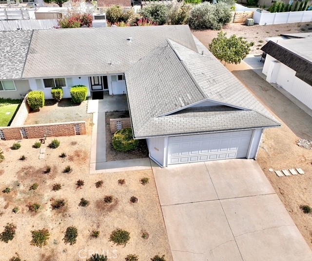 LARGE SENIOR SINGLE STORY HOME ~2 minutes from the 215 freeway. If you AREN'T QUITE READY TO DOWNSIZE, you'll want to check out this immaculate Sun City home! This home is in an UNBEATABLE location, just a couple of blocks from all the association amenities and the Sun City Town Center—offering MAJOR convenience! Whether you’re after dining options, banks, grocery stores, or the postal annex, everything is just minutes away, even on a golf cart!
This home features a fantastic OPEN floor plan, featuring LVP flooring, perfect for entertaining those friends who aren’t ready to swap their gatherings for a tiny house lifestyle. Host games of bridge or Bunco with PLENTY of space to accommodate everyone!
You'll love the generous and lovely kitchen and kitchenette area, PLUS a separate dining room, a cozy family room, and a welcoming living room. The bedrooms are spacious, providing comfortable retreats for everyone.
Enjoy the beautiful, low-maintenance yards in both the front and back, allowing you more time to relax and enjoy your surroundings. And don't forget, the association offers a pool AND clubhouse for those who want to stay active and enjoy the sunshine! This is a wonderful place to call home!