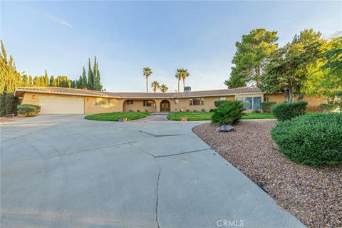Photo of 19459 Shasta Road, Apple Valley, CA 92307 (MLS # HD26130398)