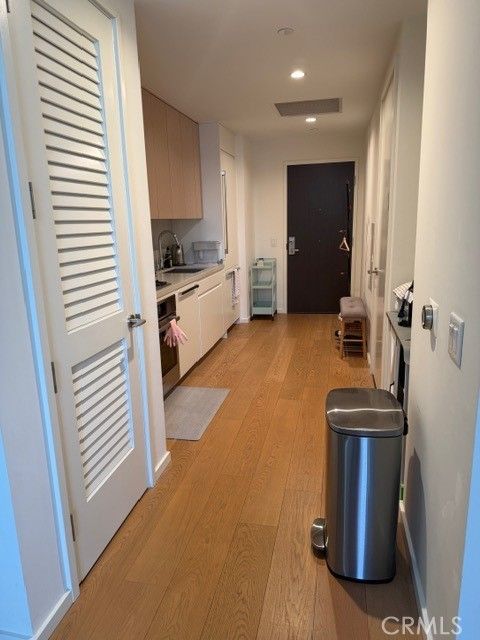Photo of 877 Francisco, Los Angeles, CA 90017 (MLS # TR26014291)