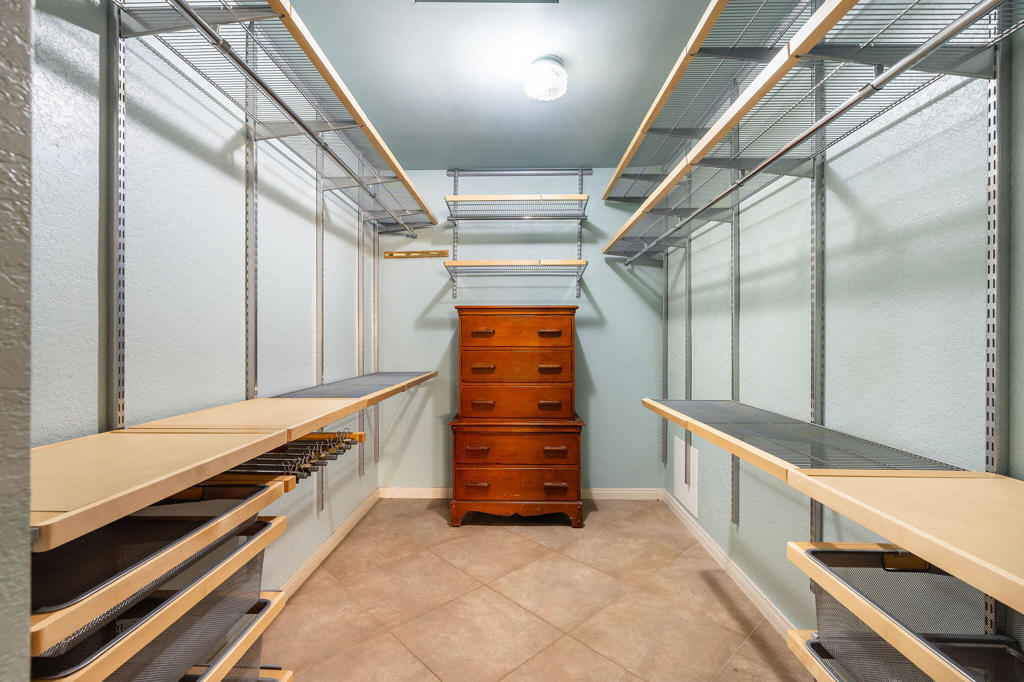 Chaparral C.C. - Residential